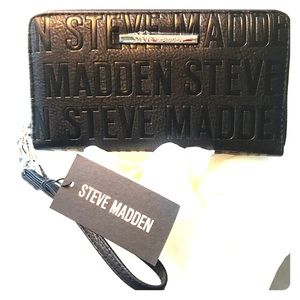 New! Steve Madden zip around wallet